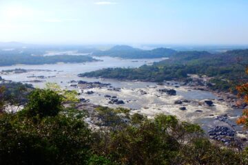 Cerros de Mavecure y Raudales Ruta Humboldt