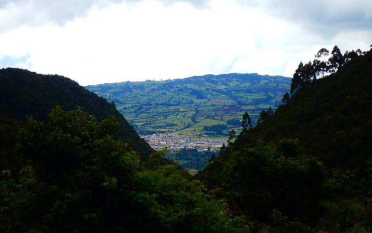 Caminata-ecologica-San-Francisco-Subachoque-ecoturismo-colombia