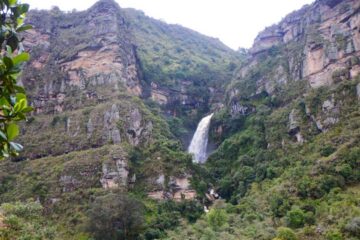 Caminata Cascada La Tocola