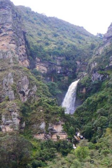 Caminata Cascada La Tocola