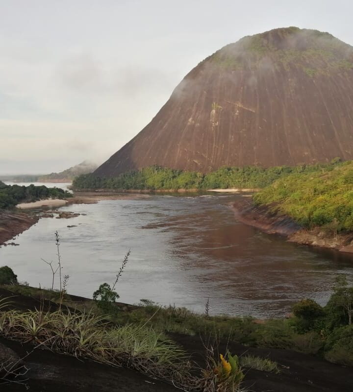 Cerros de Mavecure, Estrella Fluvial y Raudales de Zamuro y Cualet