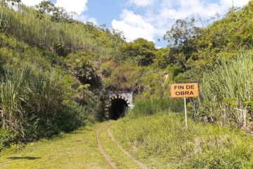 Caminata Ecológica-Túnel Rieles y Panela