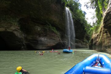 Pasadía_Rafting en_el_Cañón_del Río_Güejar_(Mesetas Meta)