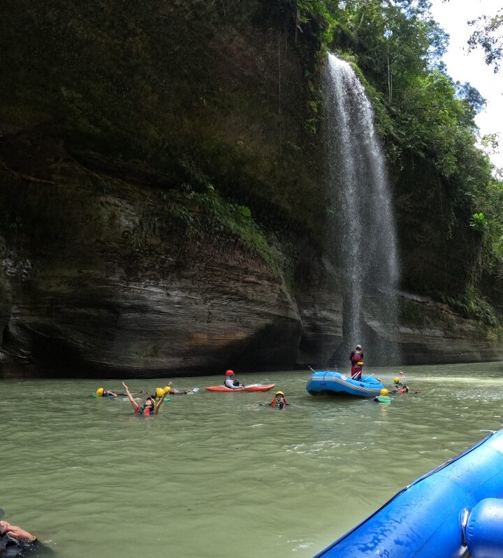Pasadía_Rafting en_el_Cañón_del Río_Güejar_(Mesetas Meta)