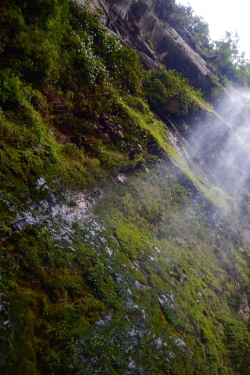 Tena_Cascada_Tambo Cascada_San_Carlos_Cascada_VeloNovia