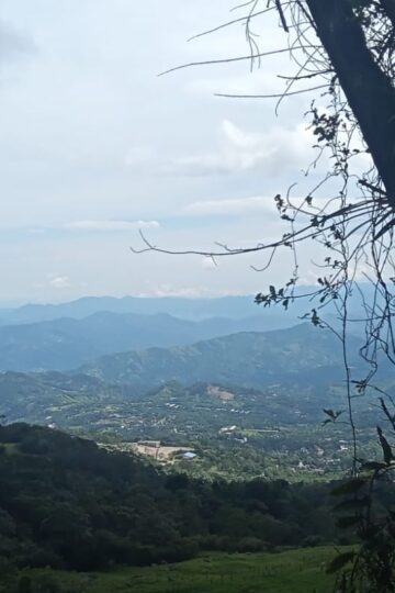 Caminata Ecológica por el Sendero a Agualarga