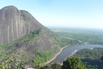 Expedición Cerros de Mavecure - Reserva Natural MORU